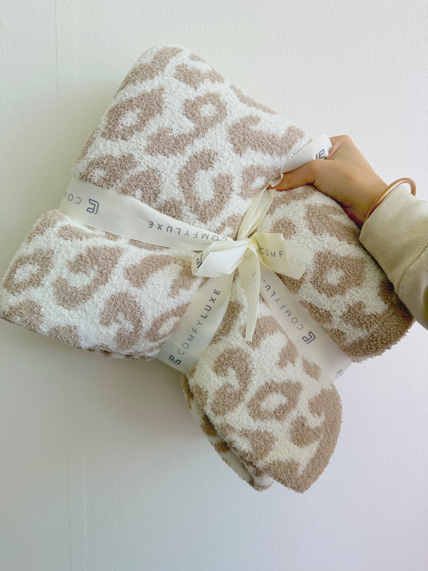 LEOPARD BLANKET